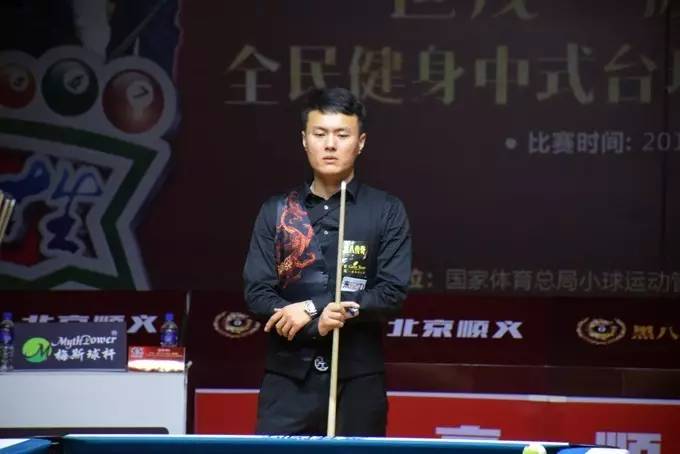 同时面对曼 同时面对曼