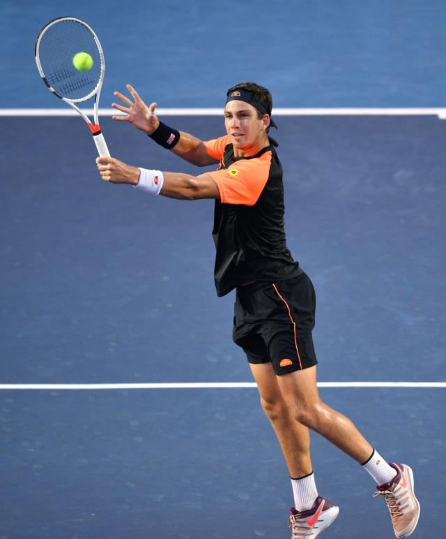 尤其是他脚 尤其是他脚