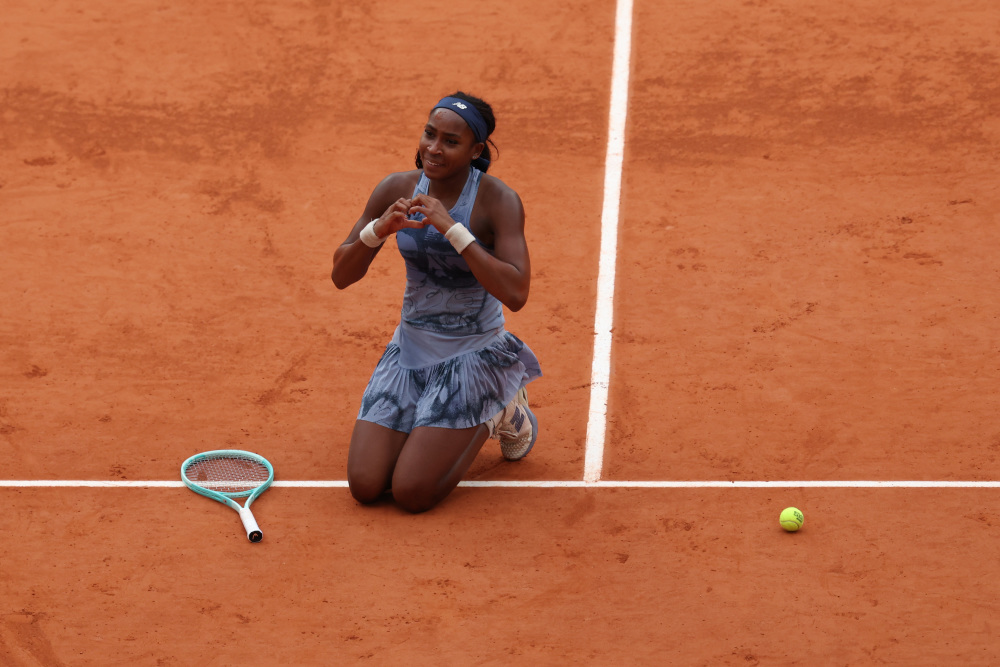 而王岚嵚以 而王岚嵚以