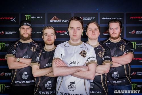 0帧乃至1